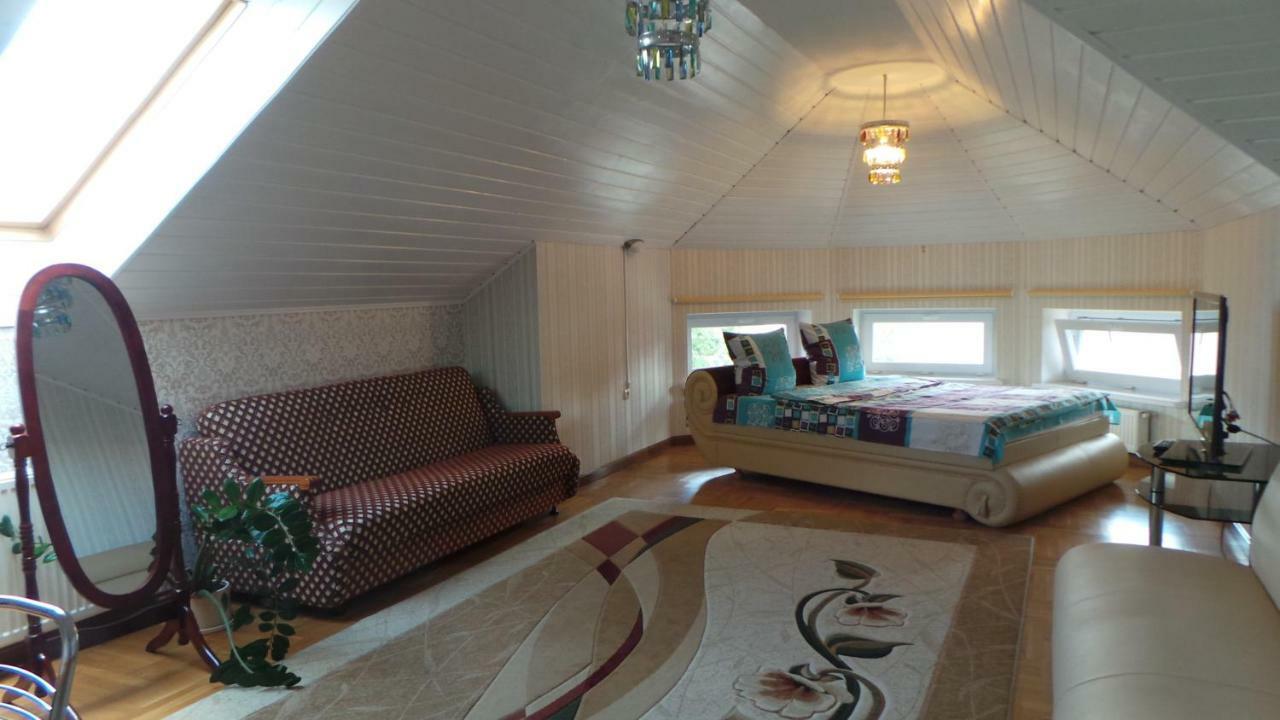 U Viktora Guest House Brest Extérieur photo