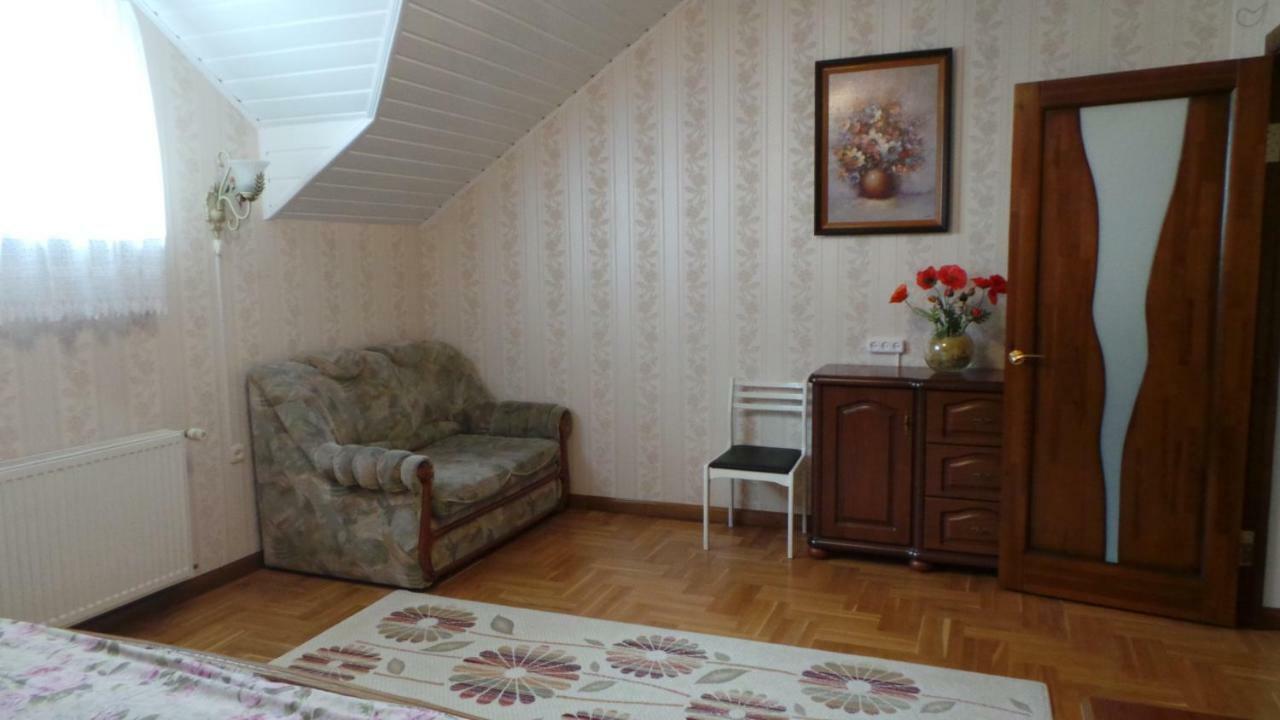 U Viktora Guest House Brest Extérieur photo